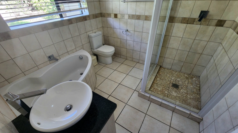 4 Bedroom Property for Sale in Monte Christo Western Cape